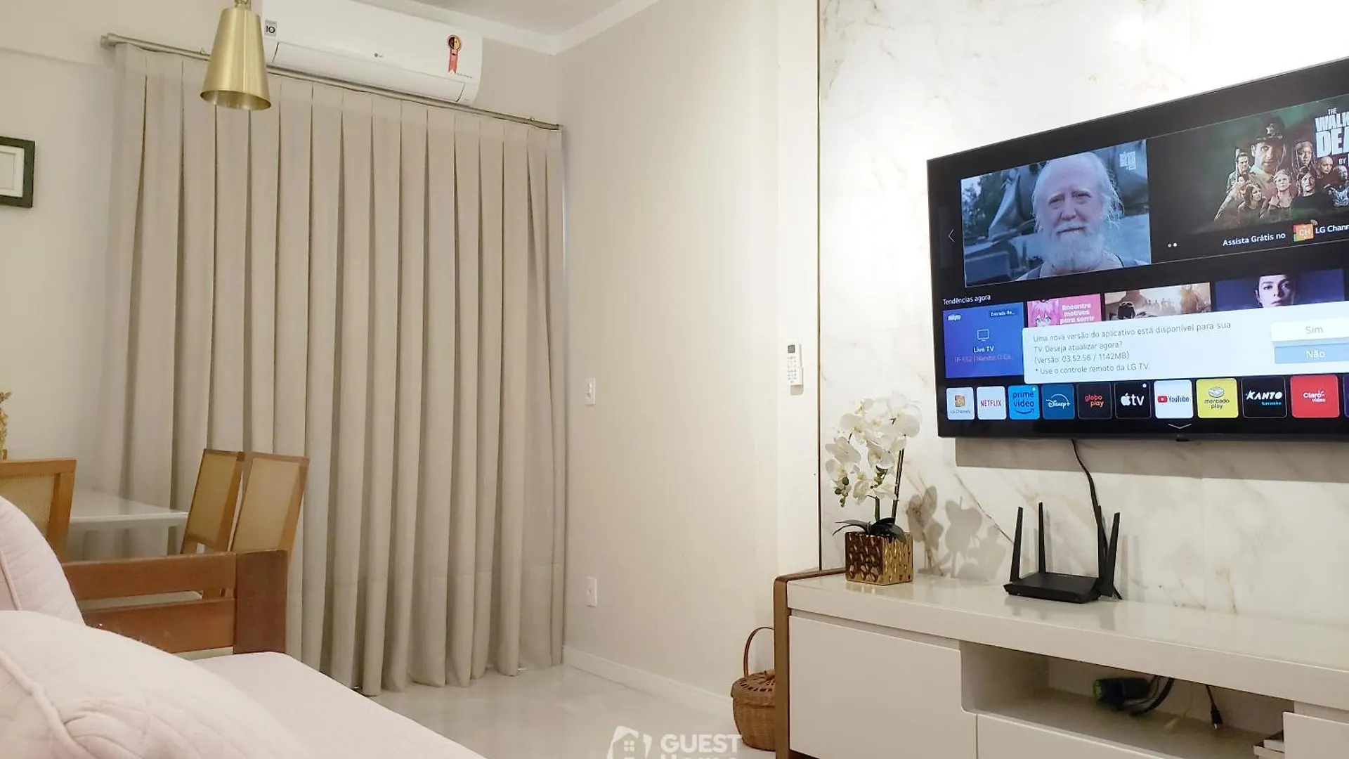 Apartamento Aconchegante, Pe Na Areia, 1 Dormitorio - Andar Alto Balneário Camboriú
