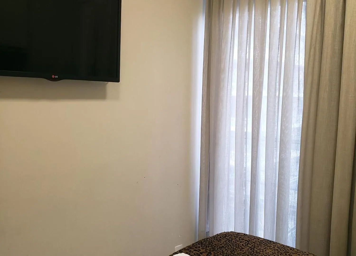 Apartamento Aconchegante, Pe Na Areia, 1 Dormitorio - Andar Alto Balneário Camboriú